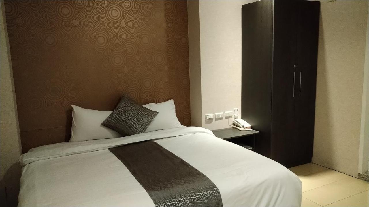 Boston Plus Hotel Τσιάγι Εξωτερικό φωτογραφία
