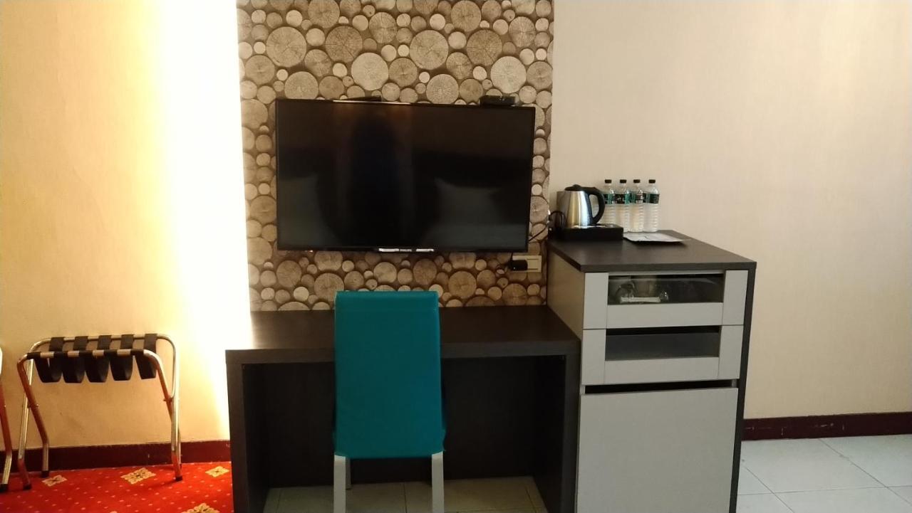 Boston Plus Hotel Τσιάγι Εξωτερικό φωτογραφία